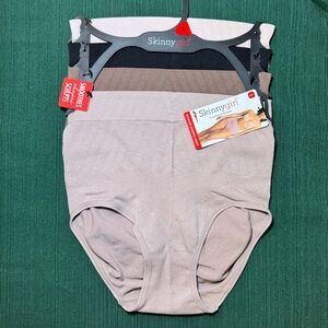 Skinnygirl Seamless Shaping Briefs w/Tummy Toning Panel 4 Pack NWT Size Small